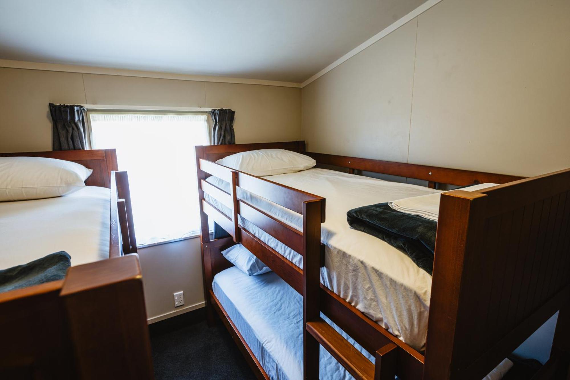 Kennedy Park Resort Napier Bagian luar foto